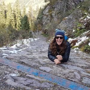 Meet your Posher, Sara